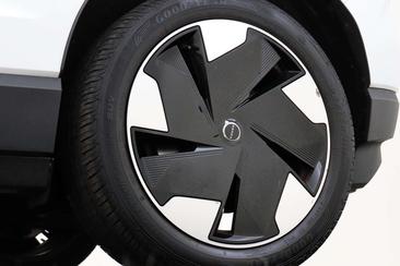 Volvo XC60 — photo 33