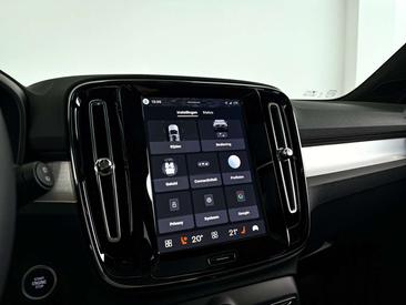 Volvo XC40 B4 Plus — photo 25