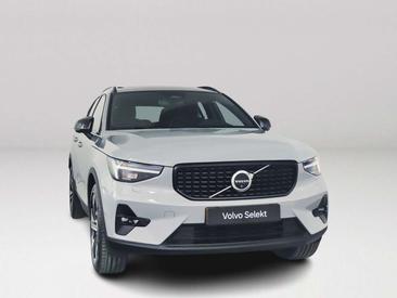 Volvo XC40 B4 Plus — photo 10