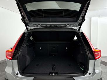 Volvo XC40 B4 Plus — photo 13