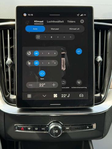 Volvo XC90 T8 Recharge Plus — photo 20