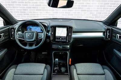 Volvo XC40 B4 Plus