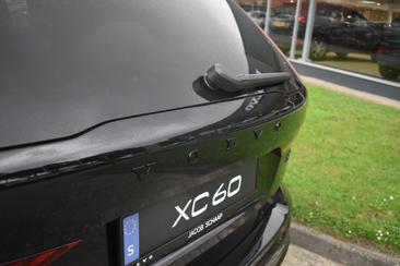 Volvo XC60 T8 Recharge — photo 27