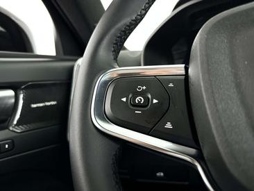 Volvo XC40 B4 Plus — photo 19