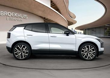 Volvo XC60 — photo 6