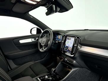 Volvo XC40 B4 Plus — photo 33