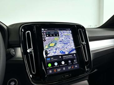 Volvo XC40 B4 Plus — photo 22