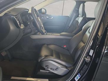 Volvo XC60 B5 Ultimate — photo 7