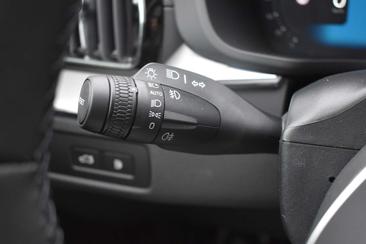 Volvo XC60 T8 Recharge — photo 33