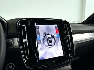 Volvo XC40 B4 Plus — photo 24