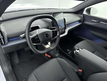 Volvo XC60 — photo 14