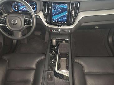 Volvo XC60 B5 Ultimate — photo 11