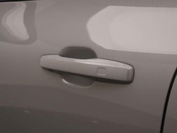 Volvo XC60 T8 Recharge Plus — photo 9