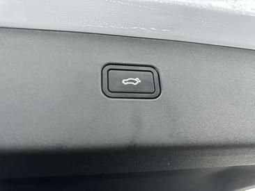 Volvo XC60 — photo 19