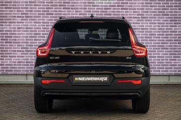 Volvo XC40 B4 Plus — photo 13