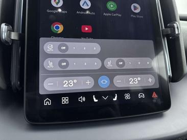 Volvo XC60 — photo 22
