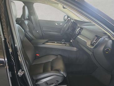 Volvo XC60 B5 Ultimate — photo 16