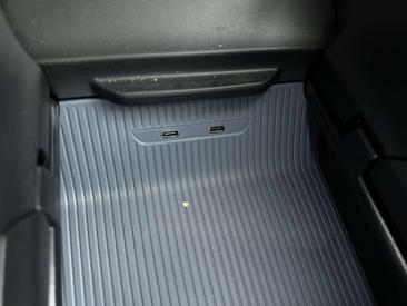 Volvo XC60 — photo 28