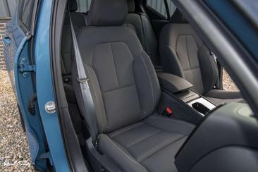 Volvo XC40 Recharge Ultimate — photo 16