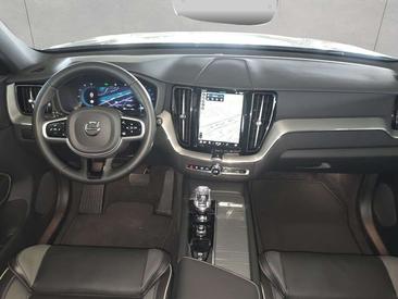 Volvo XC60 B5 Plus — photo 11