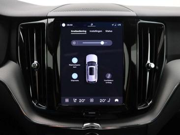 Volvo XC60 T8 Recharge Plus — photo 20