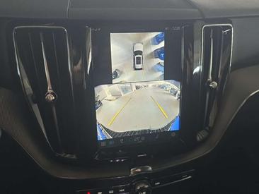 Volvo XC60 B5 Plus — photo 15