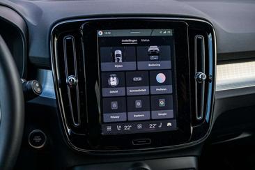 Volvo XC40 B4 Plus — photo 22