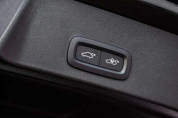 Volvo XC40 B4 Plus — photo 29