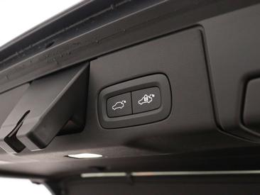 Volvo XC60 T8 Recharge Plus — photo 36