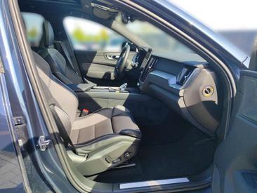 Volvo XC60 T8 Recharge Plus — photo 24