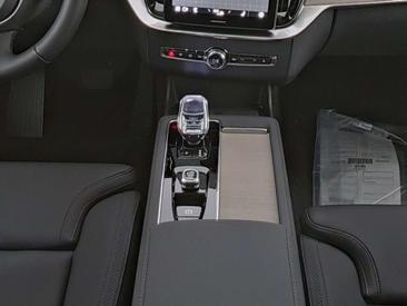 Volvo XC90 T8 Recharge Plus — photo 6
