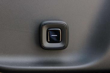 Volvo XC60 — photo 21