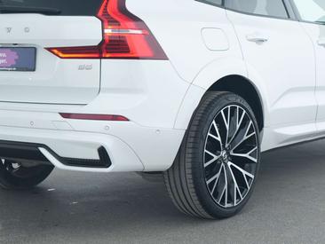 Volvo XC60 R Design — photo 13