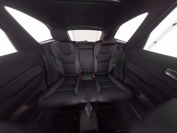 Volvo XC60 T8 PLUS — photo 4