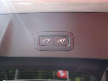 Volvo XC40 B3 Core — photo 7