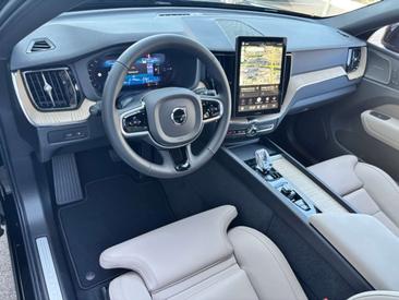 Volvo XC60 T6 PLUS — photo 7