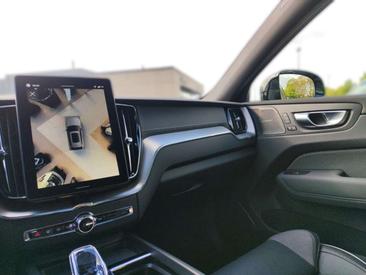 Volvo XC60 B5 Ultimate — photo 23