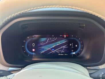 Volvo XC60 B4 Plus — photo 12
