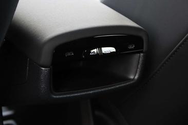 Volvo XC60 — photo 37