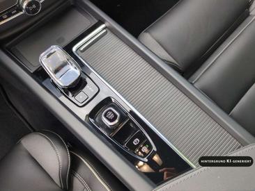 Volvo XC60 T8 Recharge Plus — photo 15