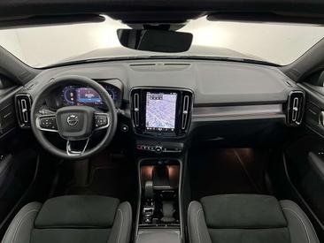 Volvo XC40 B4 Ultimate — photo 4