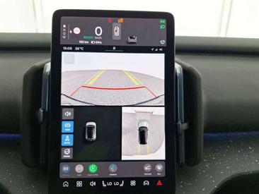 Volvo XC60 — photo 13
