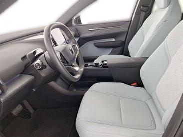Volvo XC60 — photo 18