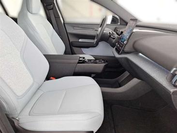 Volvo XC60 — photo 19