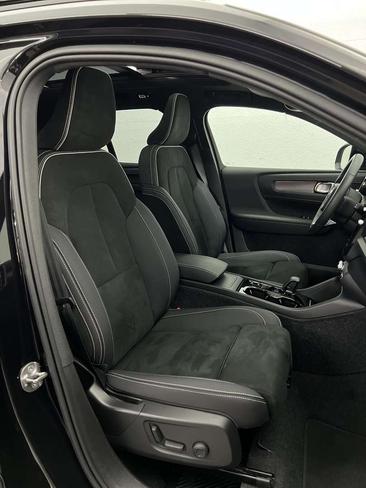 Volvo XC40 B4 Ultimate — photo 8