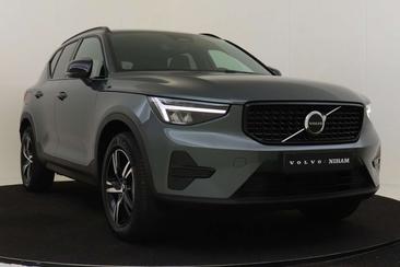 Volvo XC40 B4 Plus — photo 10