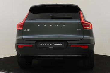 Volvo XC40 B4 Plus — photo 14