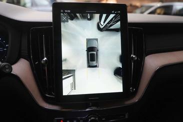 Volvo XC60 T8 Recharge — photo 18