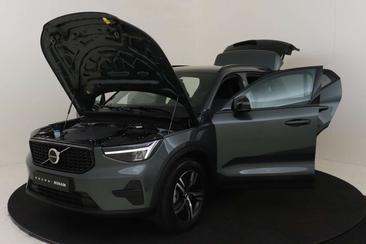 Volvo XC40 B4 Plus — photo 16