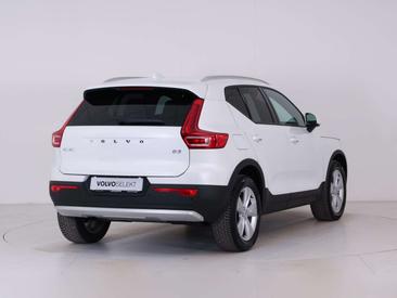 Volvo XC40 B3 Core — photo 3